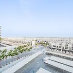 Comfortable Studio At Mag 930, Mohammad Bin Rashid City By Deluxe Holiday Homes