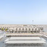 Comfortable Studio At Mag 930, Mohammad Bin Rashid City By Deluxe Holiday Homes